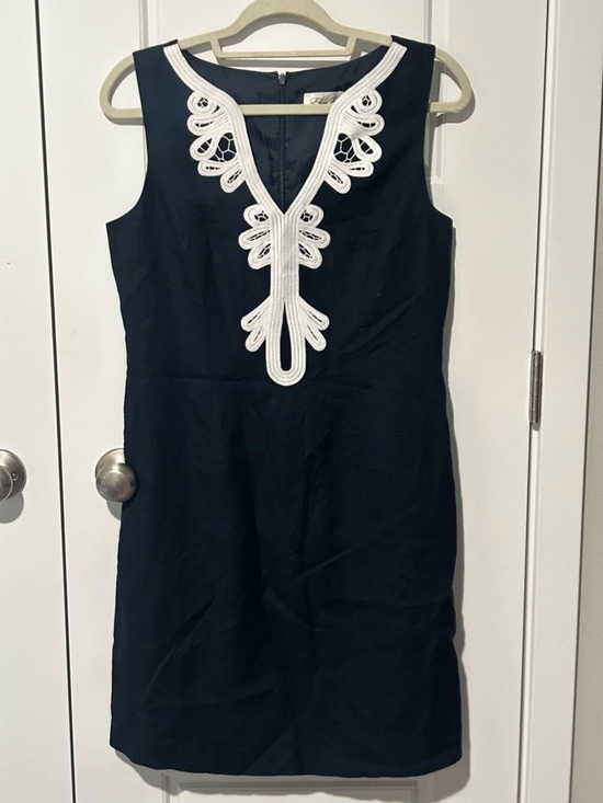 Eliza J Dresses & Skirts - Eliza J Embroidered Dress Navy Blue size 6